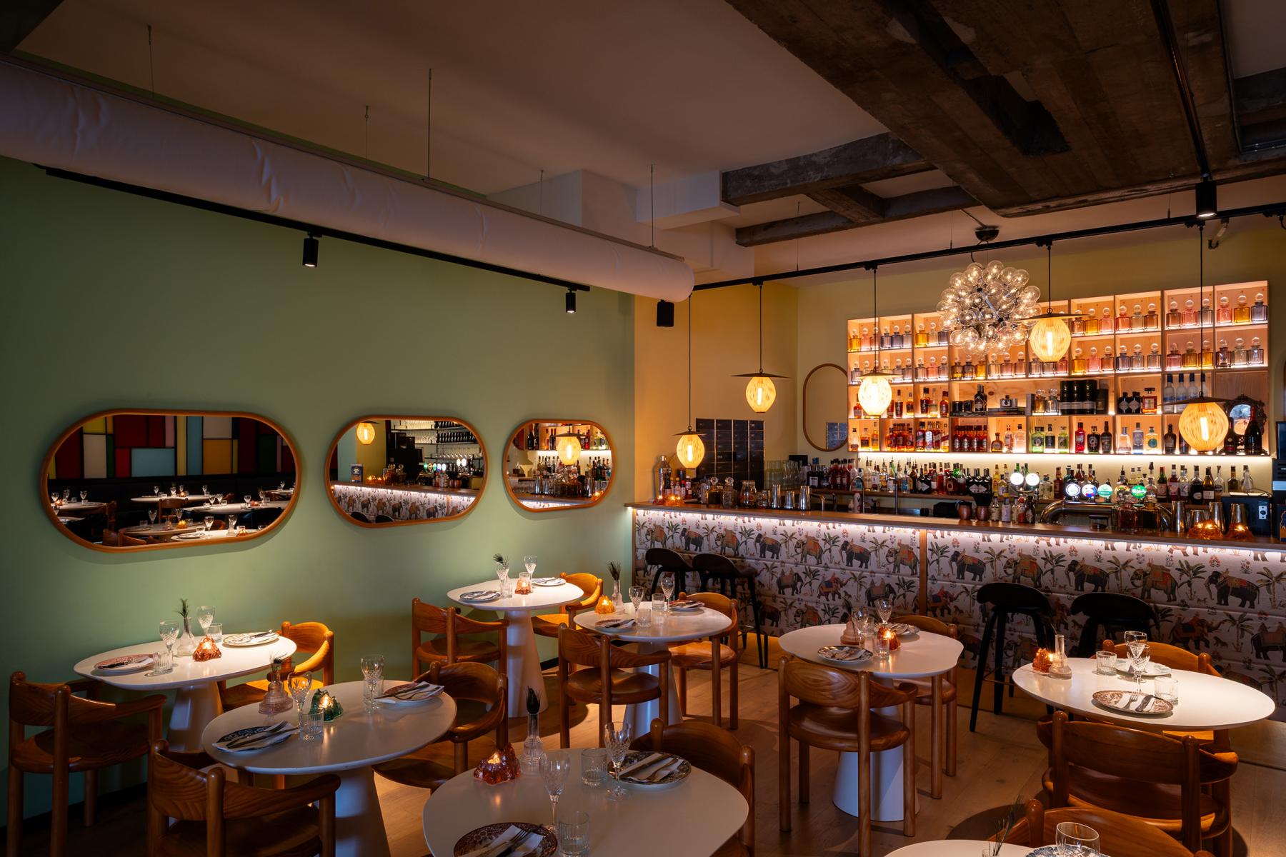 Dhaba Kitchen book hurtigt og direkte her ->