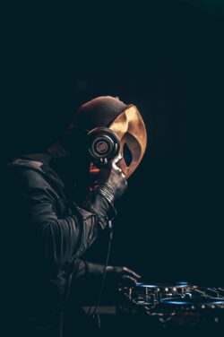 HAMPENBERG Recommended artist